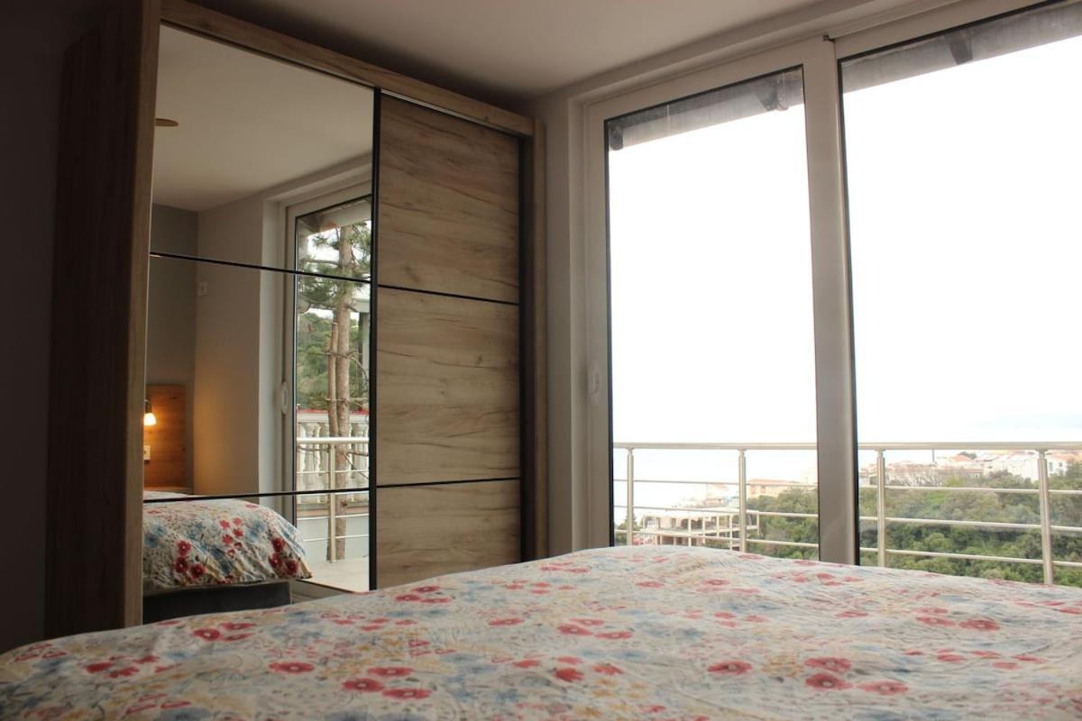 Carefree Apartments Улцинь Екстер'єр фото