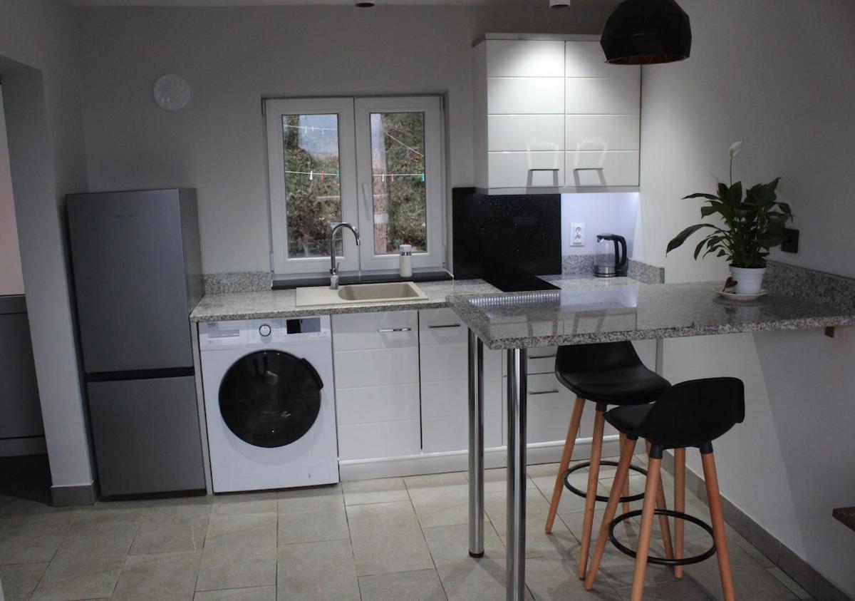 Carefree Apartments Улцинь Екстер'єр фото