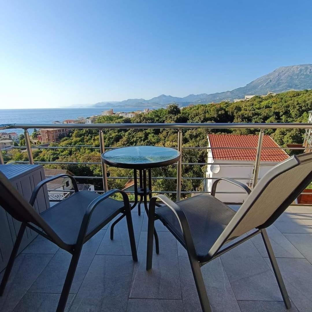 Carefree Apartments Улцинь Екстер'єр фото