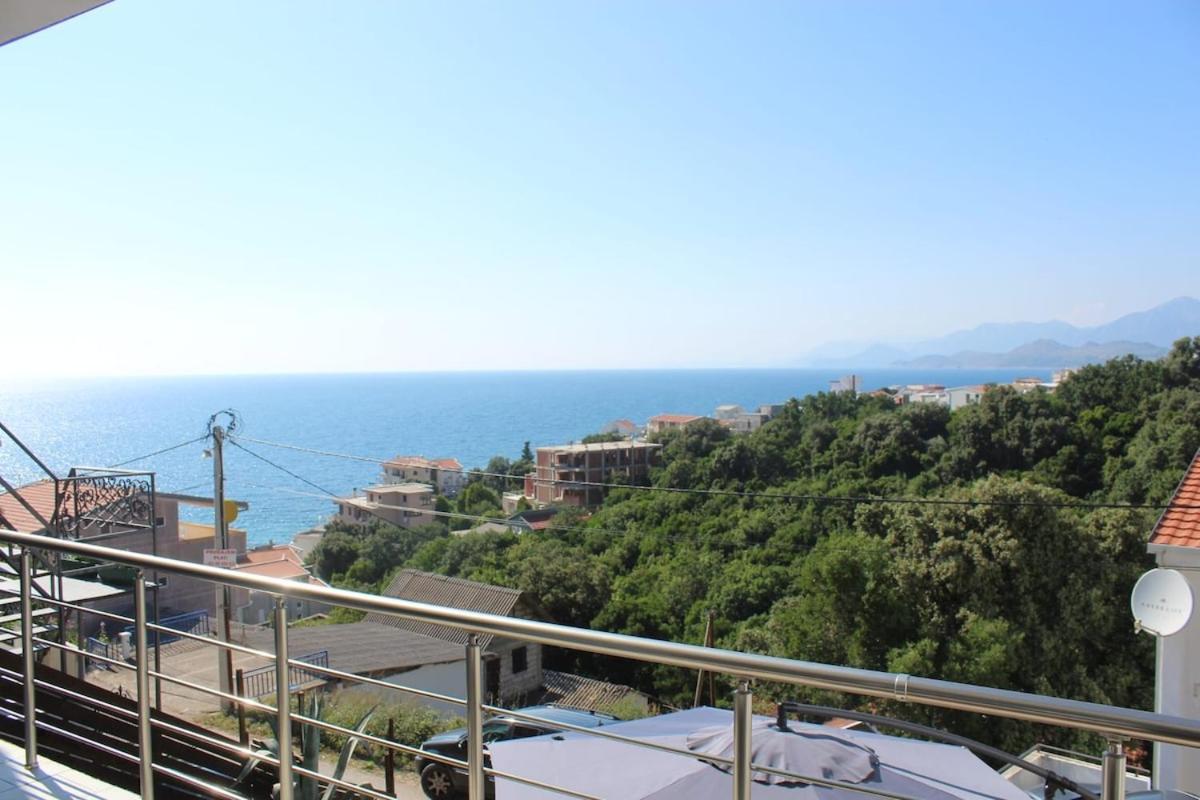 Carefree Apartments Улцинь Екстер'єр фото