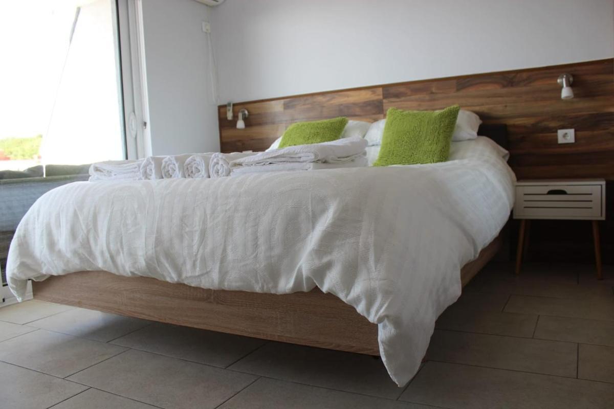 Carefree Apartments Улцинь Екстер'єр фото