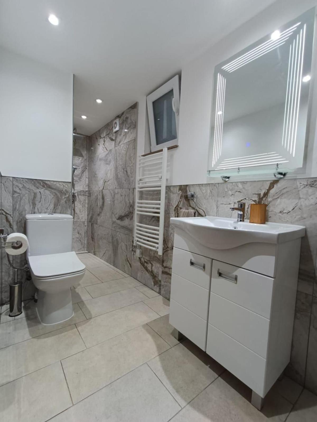 Carefree Apartments Улцинь Екстер'єр фото