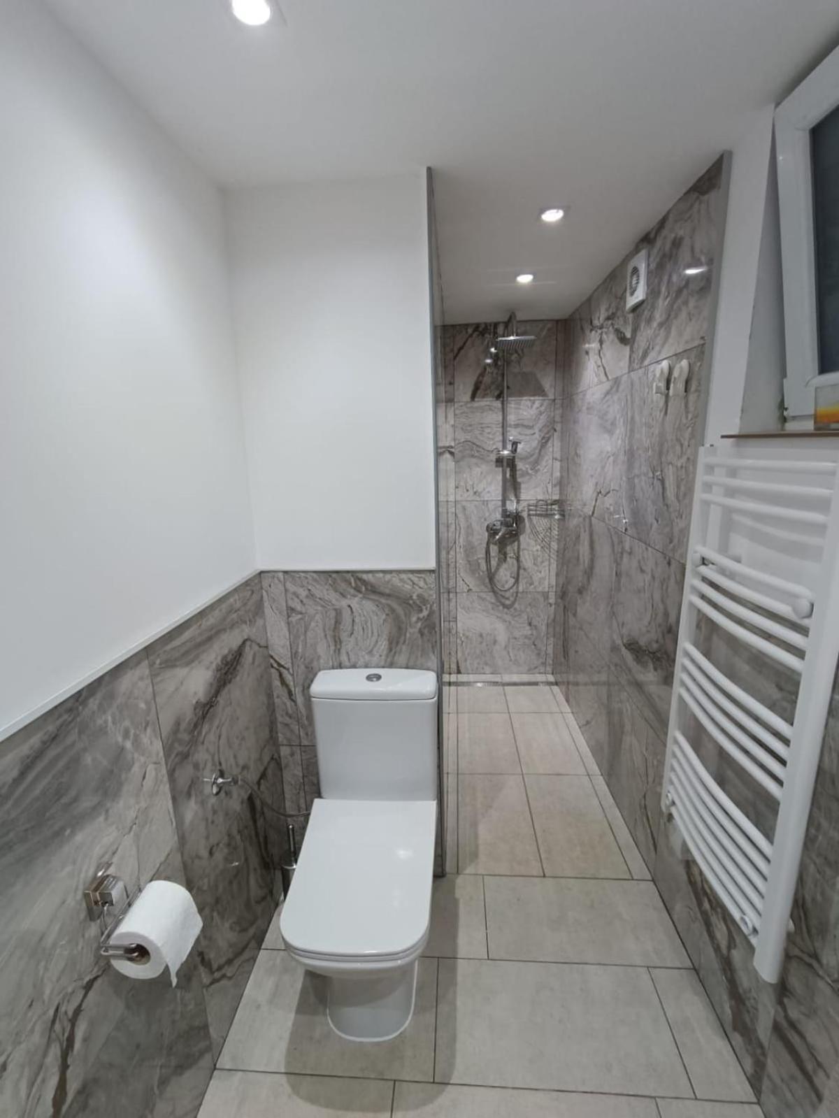 Carefree Apartments Улцинь Екстер'єр фото