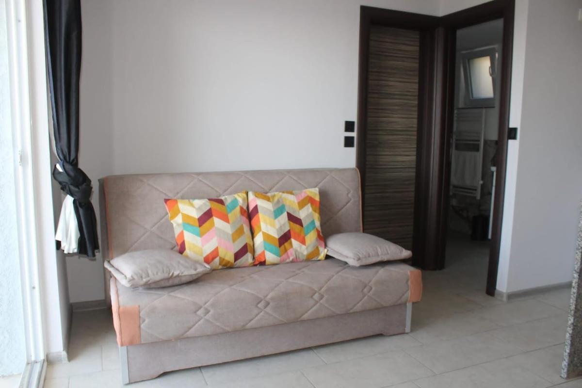 Carefree Apartments Улцинь Екстер'єр фото